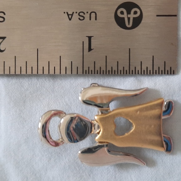 Angel pin - Picture 3 of 3